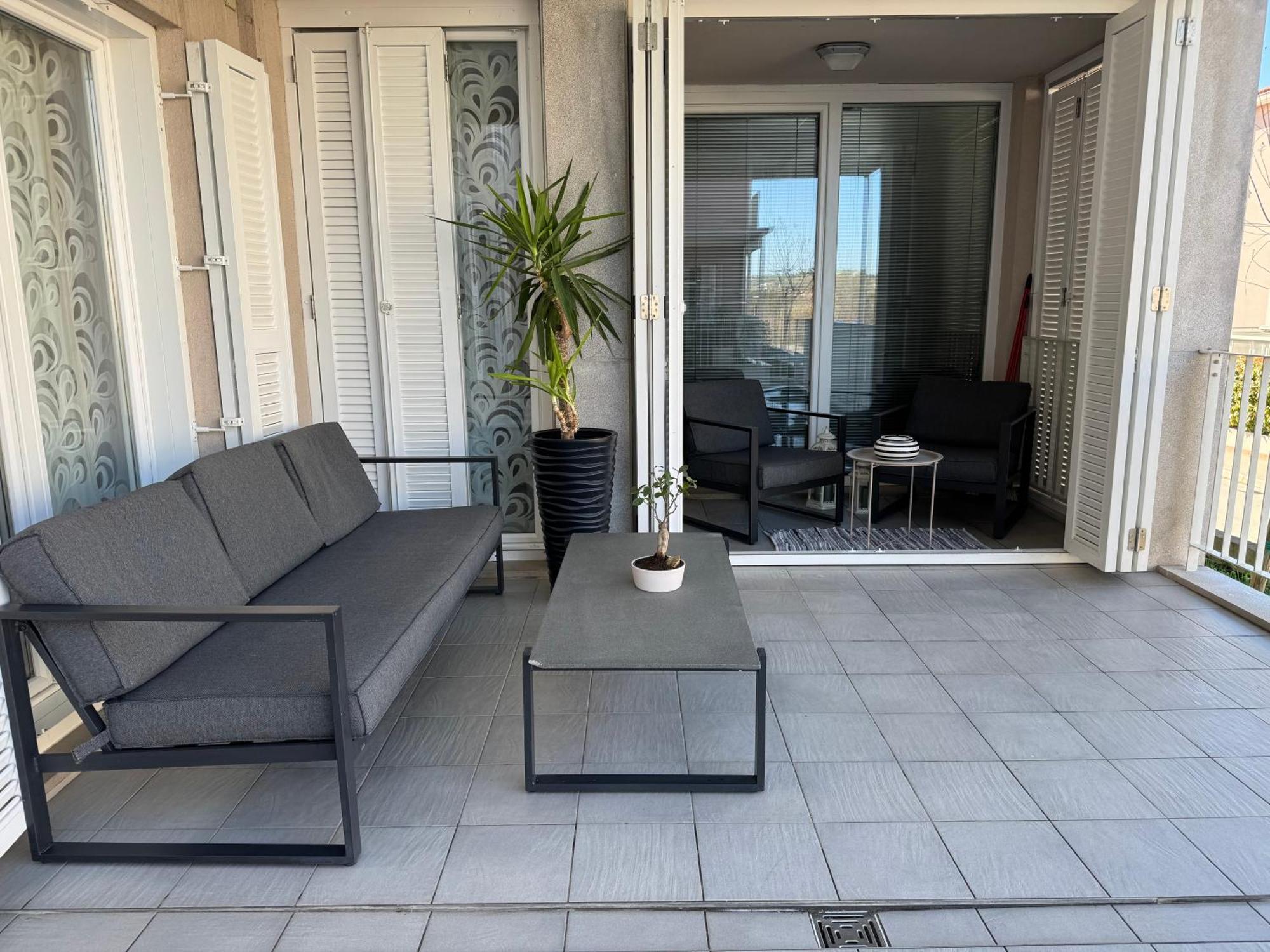 Titanium Apartment Izola Exterior photo