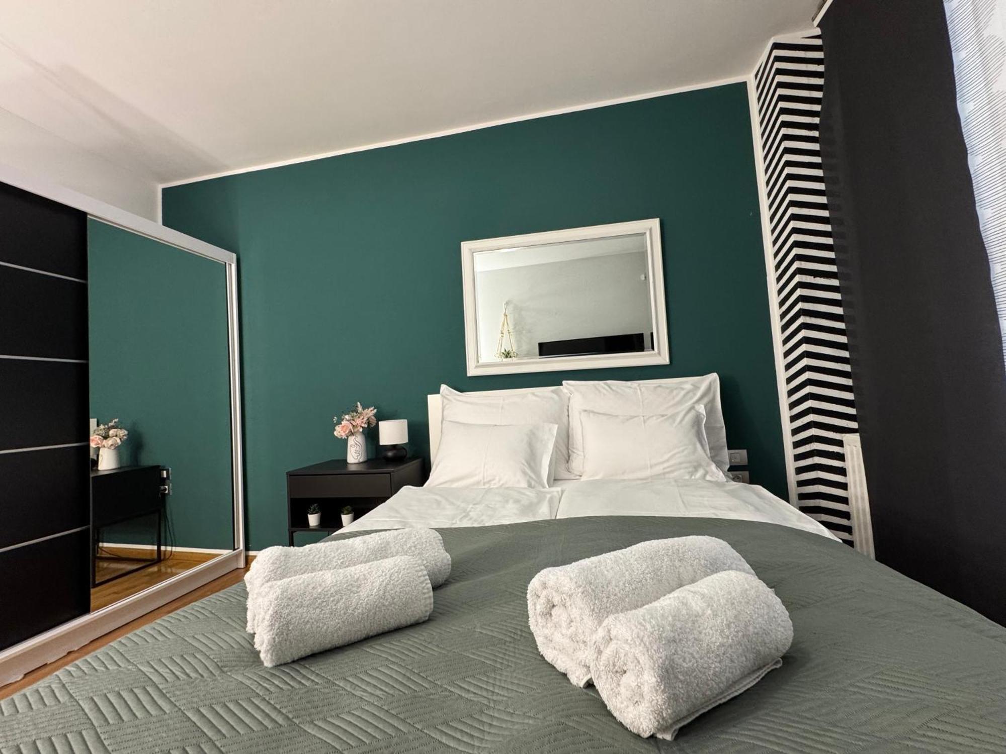 Titanium Apartment Izola Exterior photo